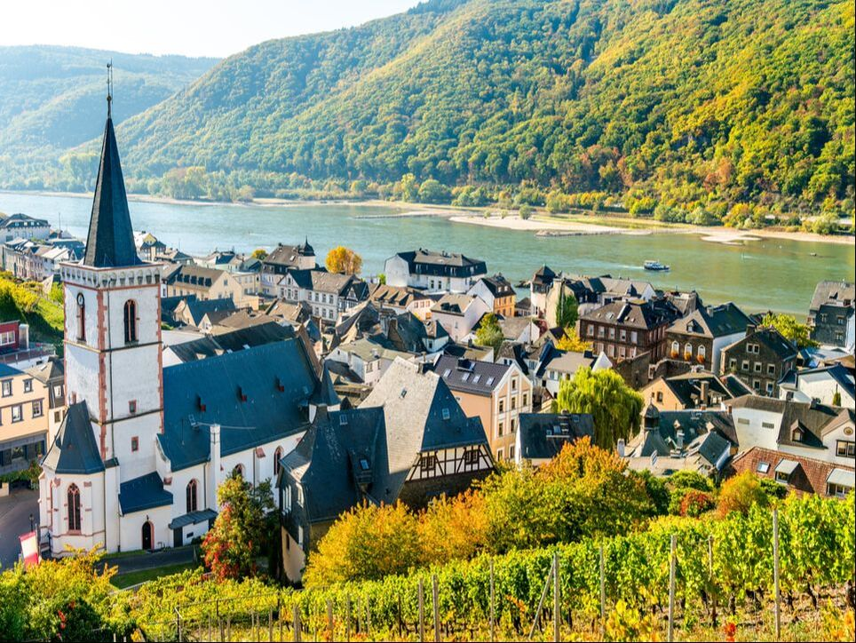 Rüdesheim — old town and church above the Rhine